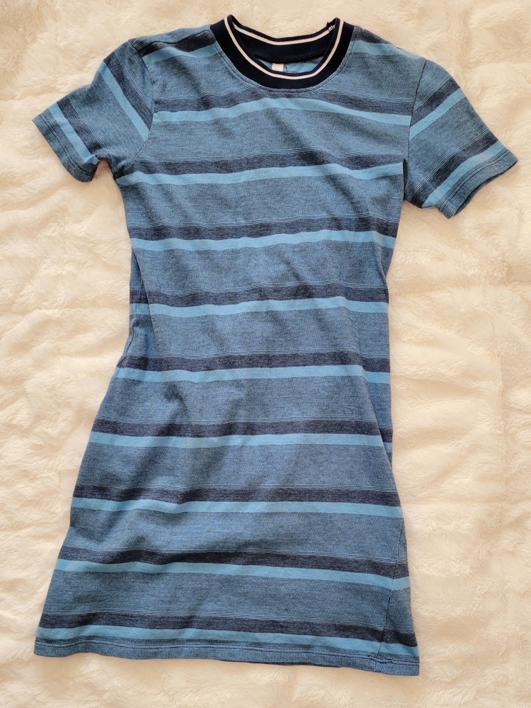 NWOT RVCA Blue Stripe Womens Short Sleeve Mini Dress